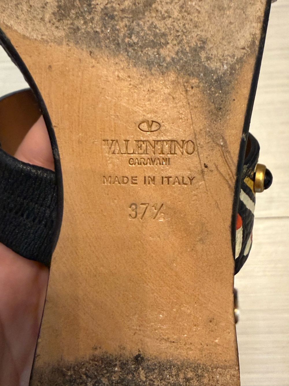 Valentino Garavani Studded Ethnic-Print Leather Flat Sandals - Picture 5 of 6